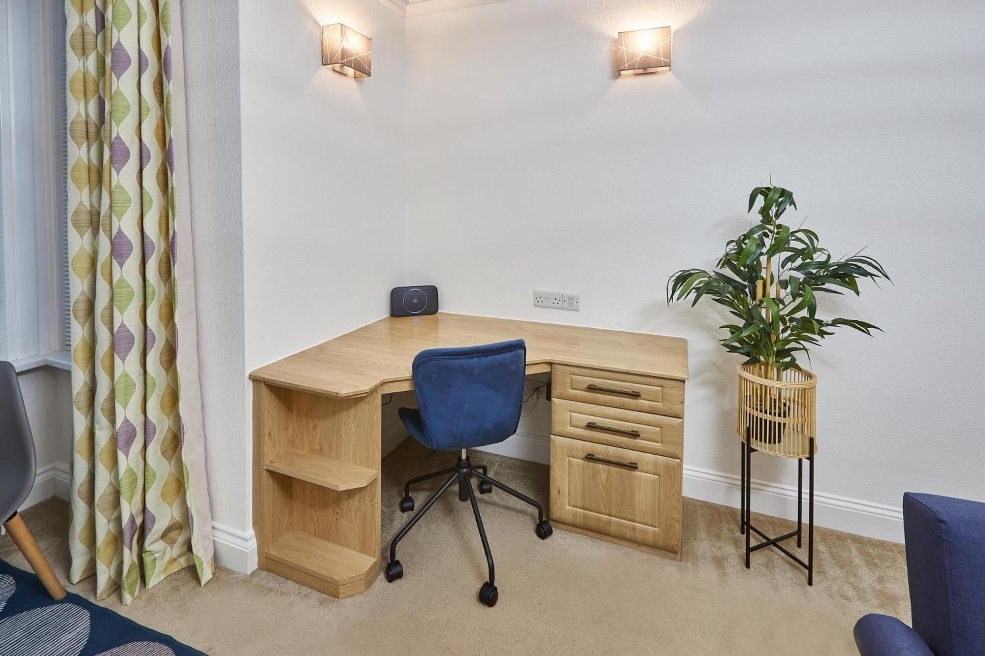 Host & Stay - Thamesview Staines-upon-Thames Zewnętrze zdjęcie