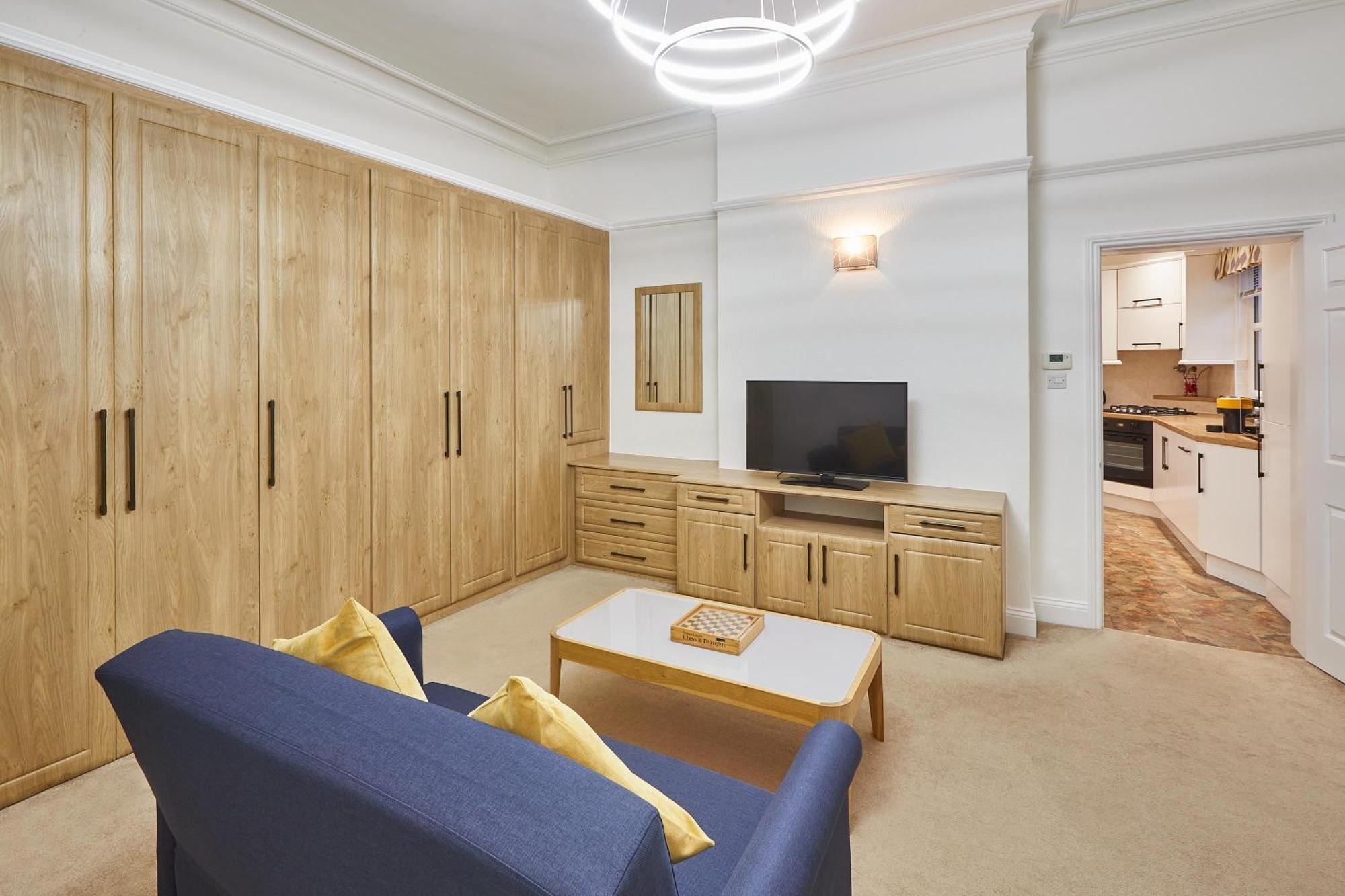 Host & Stay - Thamesview Staines-upon-Thames Zewnętrze zdjęcie